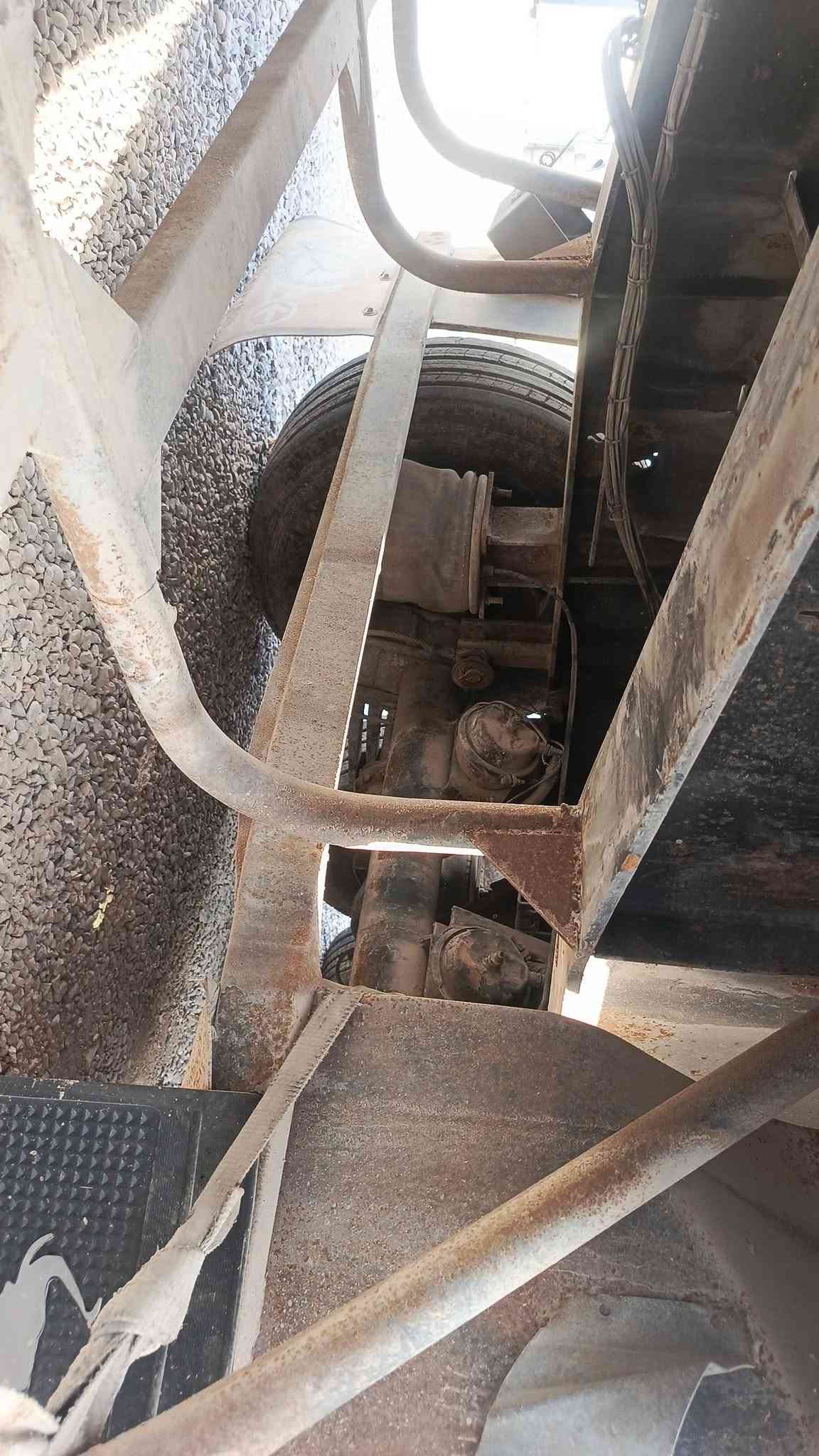 عربانه للبيع تخم تاير مطبخ وثلاجه وصناديق اردنيات قاعده سبيرات مكان العربانه بغداد سبع البور سعرها 55 وبيها مجال قليل ***********
