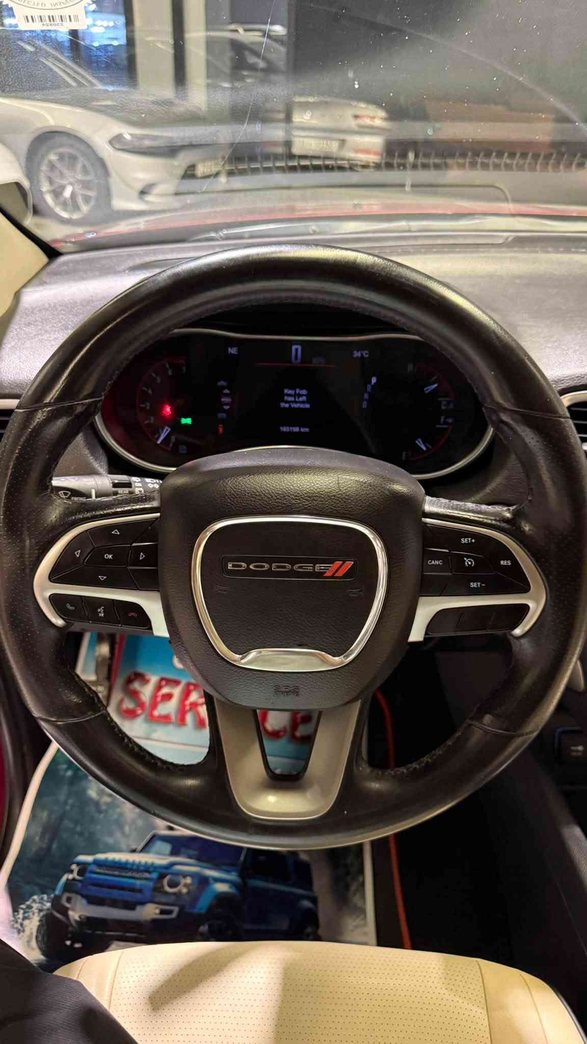السلام عليكم
دورنكو sxt موديل2019 
ماشيه 165 الف كيلو 
صبغ ربع بنيد وجاملغ وقطعتين كلير امريكا 
السياره جاهزه مكينه كير حداديه شاصي تبريد دواخل كلها مكفوله 
السعر 172 بيها مجال قليل 
***********
