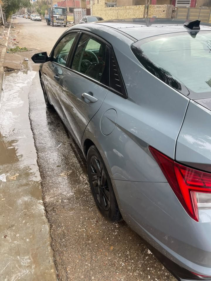 مكلف بالنشر النترا هايبرد موديل 23 وارد امريكي فئه بلو ماشيه 40 ميل كلهه ليبل واحد بدوان ايرباك حادثهه قطعه صبغ وحده قبق جنطه للمراوس بموديل اقل مع الفرق النترا فورتي توسان سبورتج حتى لون اسود عادي وربي يرزق الجميع عنواني الدوره ***********
