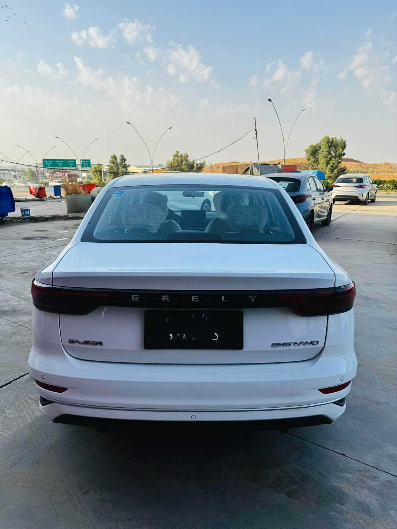جيلي امگراند • ٢٠٢٧ كم • كاميرا