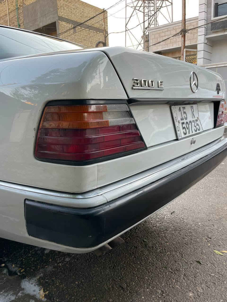 مارسيدس 300E • ١٩٨٧ • رقم انبار