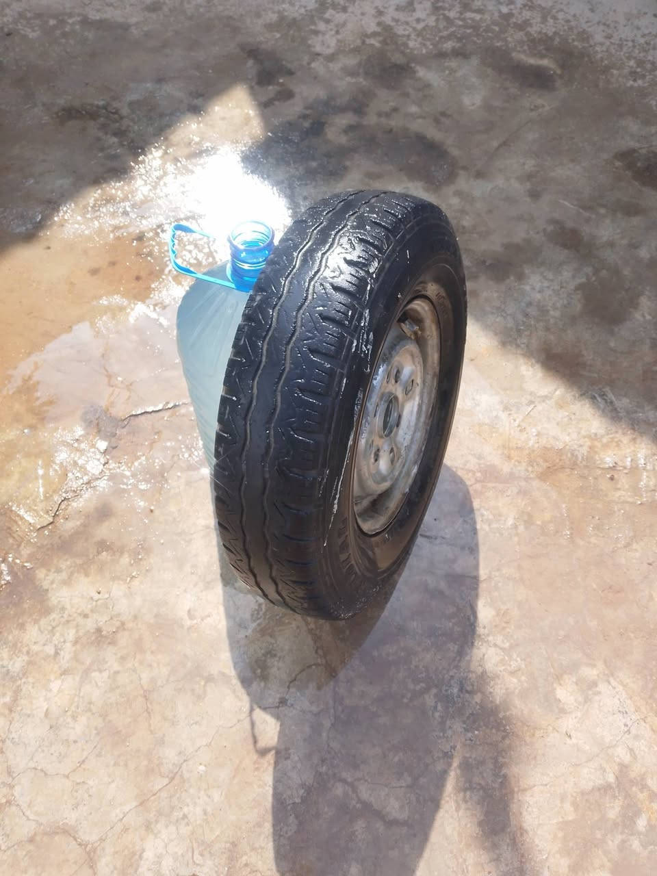 سبير ستوته • ما بيه عيب • تاير نضيف
