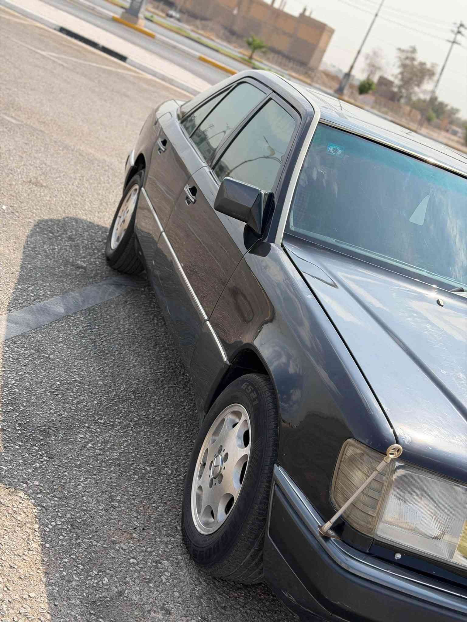 مارسيدس دب 1992
محرك 3000 vvti
كير ومحرك مكفولات 
مصبوغة عام جمالية 
جام كهربائي 
تبريد شغال 
منضومة بانزين كاملة ومنضومة تبريد وكبريسر 20 ستوني شادهن 
السيارة نضيفة وجاهزة 
رقم دولي مشروع وطني تحويل ثاني يوم بـ اسمي 
العنوان : كربلاء 
السعر : 50$
الرقم : ***********
