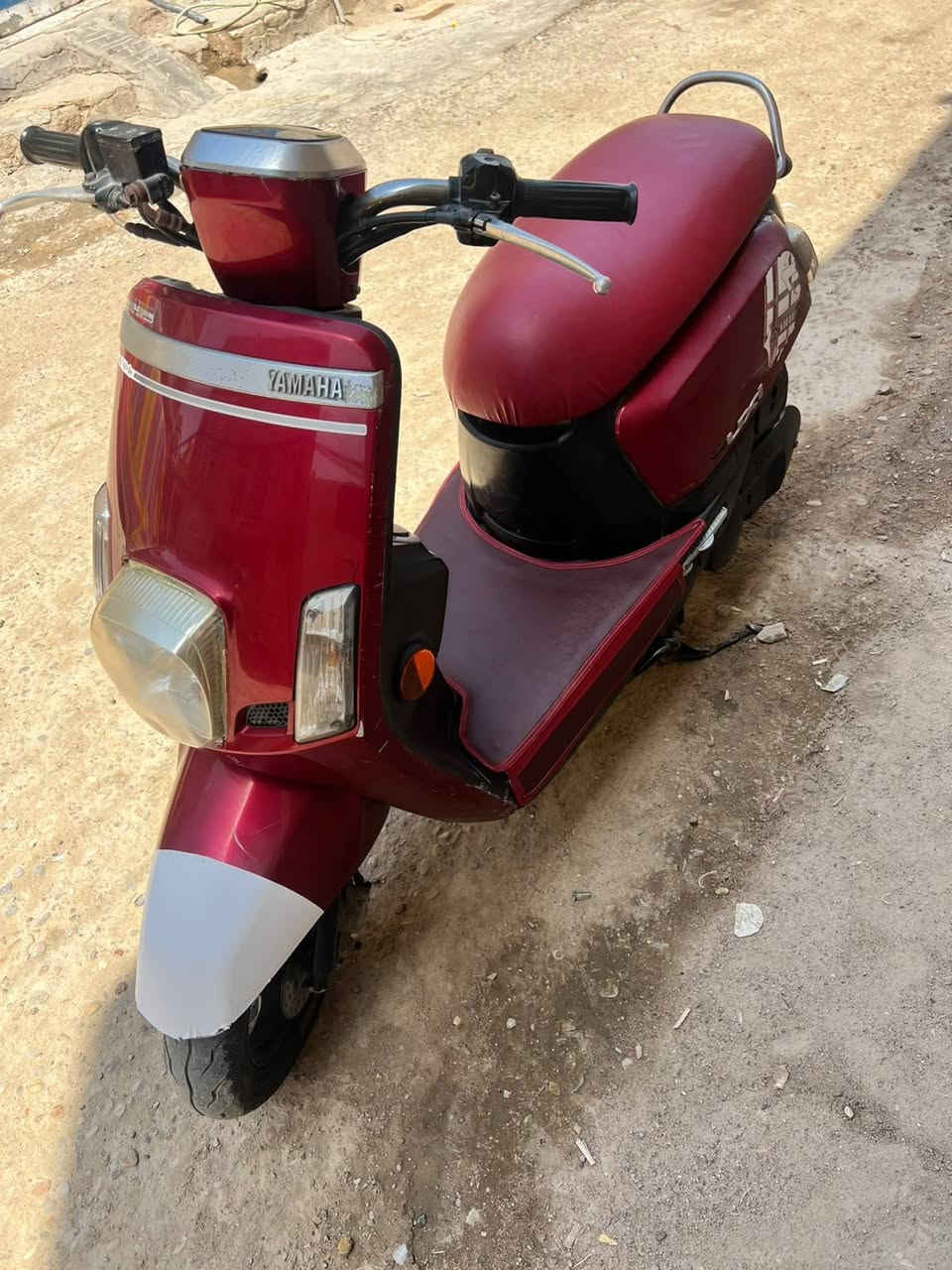 متاح نوزل للبيع دراجه كفاله عامة مكينه خرسة اوراق بسمي دراجه كله شغال سلف اشاير هورن لايت بس عوزه فقط المدكر  الامامي  فقط *********** عوزه كفرات
