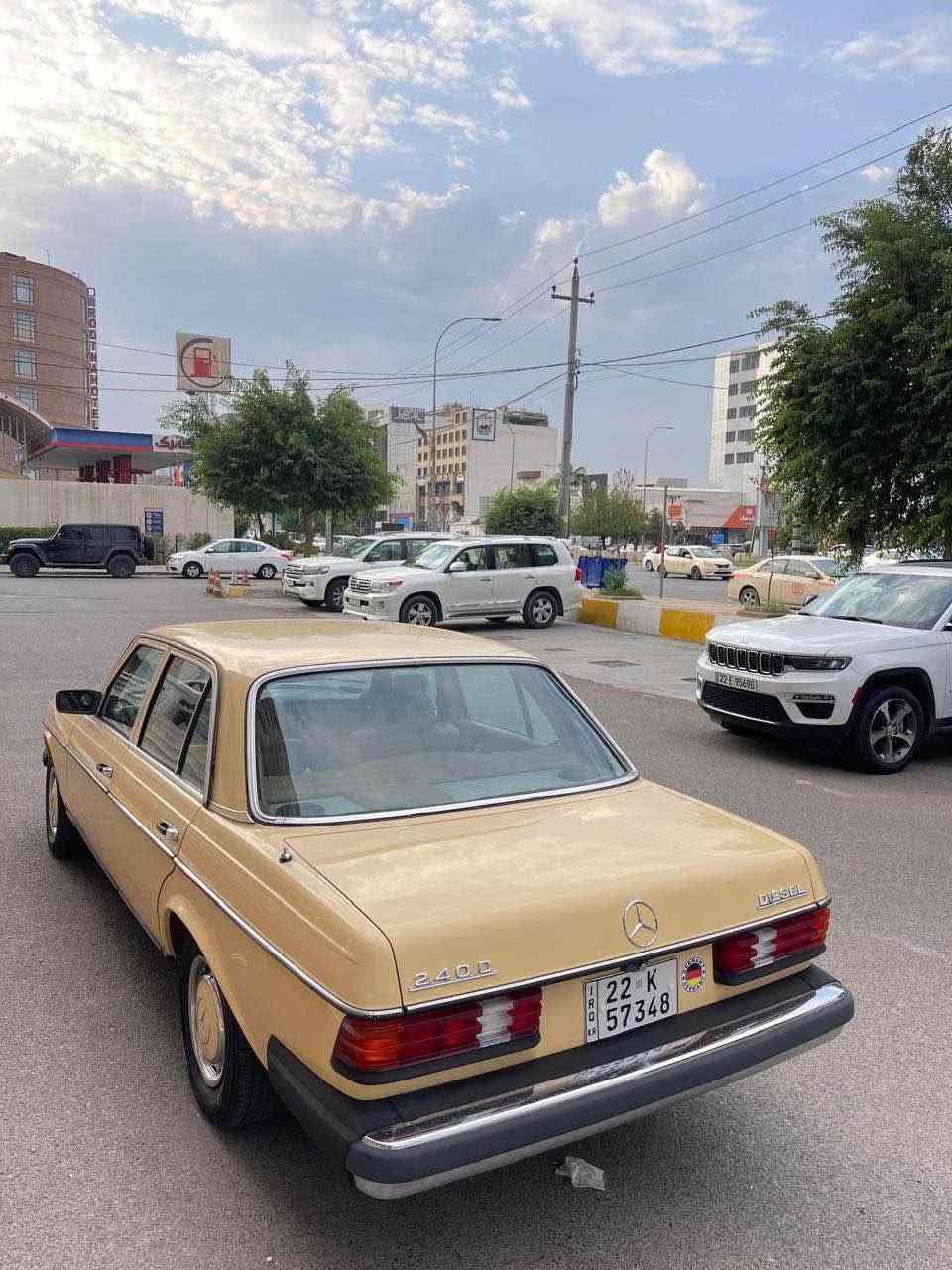 مرسيدس ٢٤٠ • ١٩٨٢ • اربيل