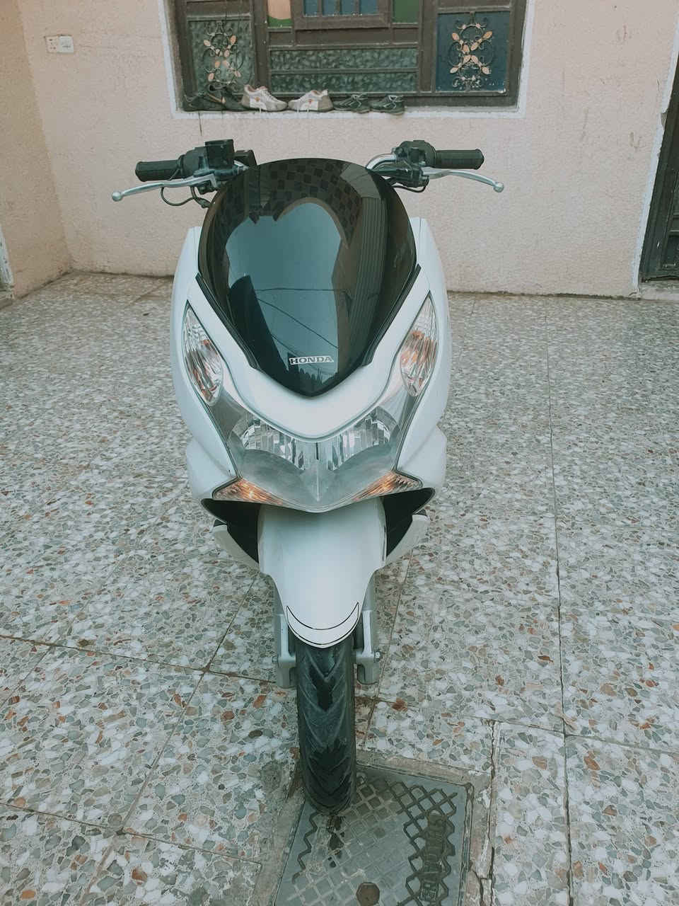 دراجه pcx جيل اول  ما مفتوحه 
التواصل ***********
