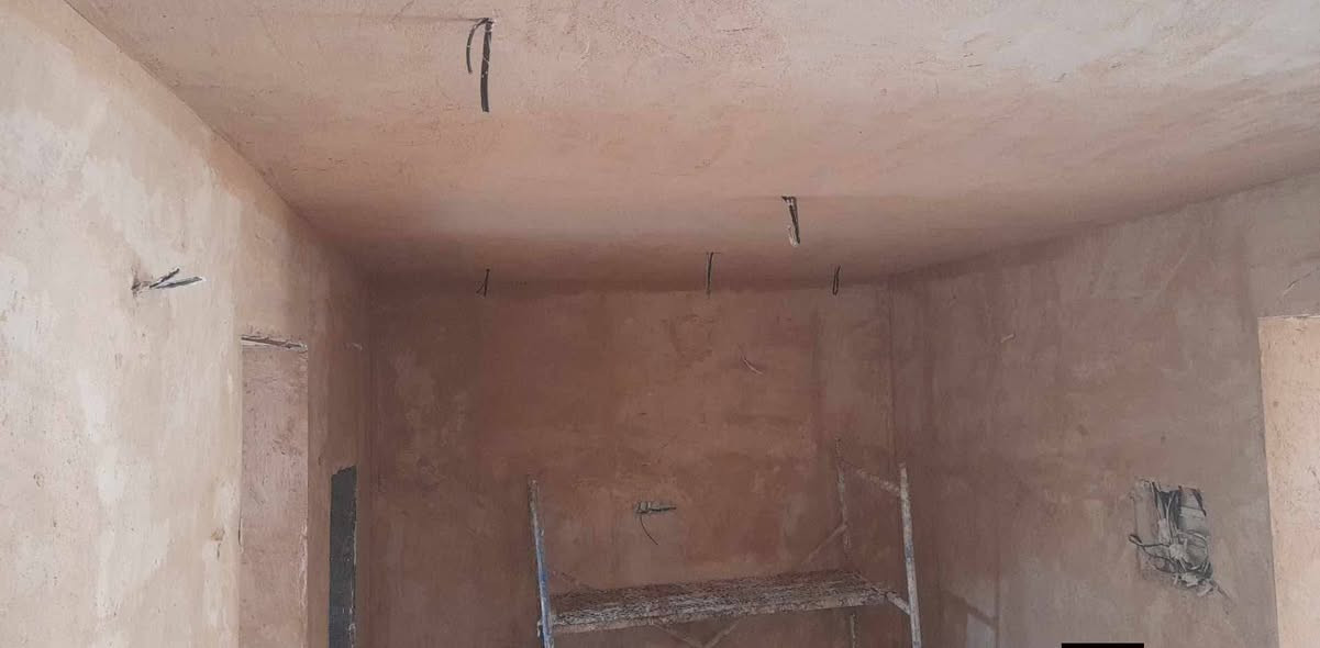 سلام عليكم لباخ متفرغ حالين لط وجص وبورك شغل درجه اولى هندسي متر يوميه اشتغل داخل كربلاء فقط ***********
