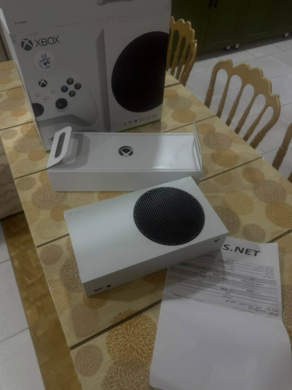 🎮 للبيع | Xbox Series S 512GB — إكس بوكس سيريس S 🔥
✨ جديد جداً — استخدام يوم واحد فقط!
📦 الجهاز بكارتونته الأصلية وحالته ممتازة جداً.

🔹 Xbox Series S — 512GB
🔹 إصدار 2024
🔹 استخدام يوم واحد فقط
🔹 مع كارت الضمان لمدة سنة 🛡️
🔹 ضمان سوفت وير
🔹 تم شراؤه بسعر 680,000 دينار
🔹 وياه Game Pass بقيمة 30,000 دينار
🔹 السعر النهائي للبيع: 625,000 دينار فقط 💰

🔥 الجهاز نظيف جداً وشبه جديد، بكارتونته وكامل ملحقاته.

💰 625 ألف دينار
ملاحضة في الوصل موجود تاريخ الشراء ..🔥
للتواصل ***********
