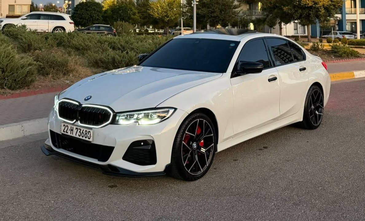 بي ام دبليو 330i S Drive  2020 محدثة 340i Kit
دفيوزر ولحية وويلات 540
تايرات جديدة داخلية جلد أحمر نفس البلادي دبي
عتر LED صندوق شفت تبريد مركزي شاشة كبيرة
كيج بلادي إلكتروني
رادار
كشنات كهربائية وتدفئة وخزن
3 مودات Sport وComfort وEco Pro
شاشة الكيج مبرمجة M3 و330
السيارة ستوك وعضو شركة
كير ومحرك بشرط ما مفتوح
السيارة مسويلها سيرفس كامل
سنوية هزة براد جديدة
الممشى 64 ألف ميل
3 قطع ونص صبغ
شبرين بارد صبغ صغير بدون داخل
رقم الشاصي VIN 3MW5R1J0XL8B13915

رقم صاحب سياره
***********
