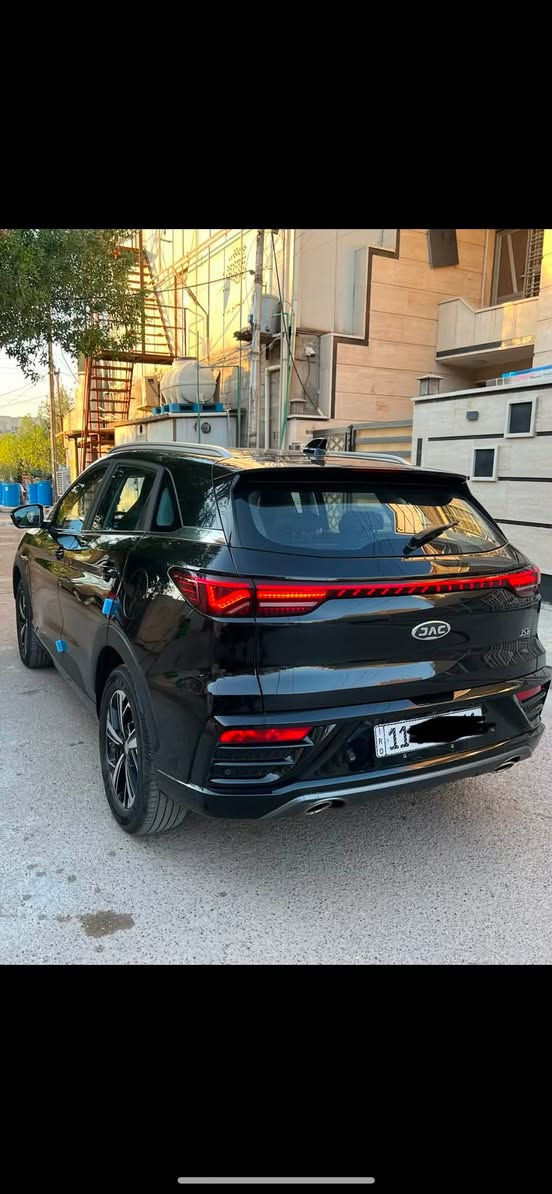 لسلام عليكم
JAC JS6 2024
رقم بغداد
ماشية 10الاف 
محرك 1500 تيربو 
اقتصادية بالبانزين 
ضمان 7 سنوات كير ومحرك وسنتين صيانة مجانية وتبديل دهن 
فول مواصفات للأخير تبريد ثلج سيارة جديدة بيهة فقط شخط بالباب الخلفي موضح بالصور الباقي كلة كفالة 
السعر 21 مليون وبيهة مجال للشراية 
بغداد السيدية ***********
