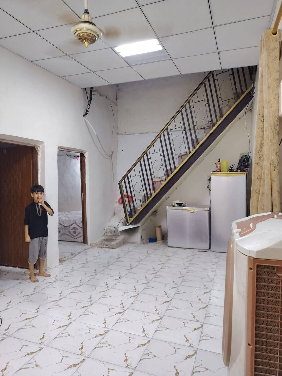 بيت للبيع ١٠٠م زراعي بمنطقة ال شاوي ب٢٨ وتفاصيل كَدامك وغرفه زغيره فوك بدون عكاده ***********
