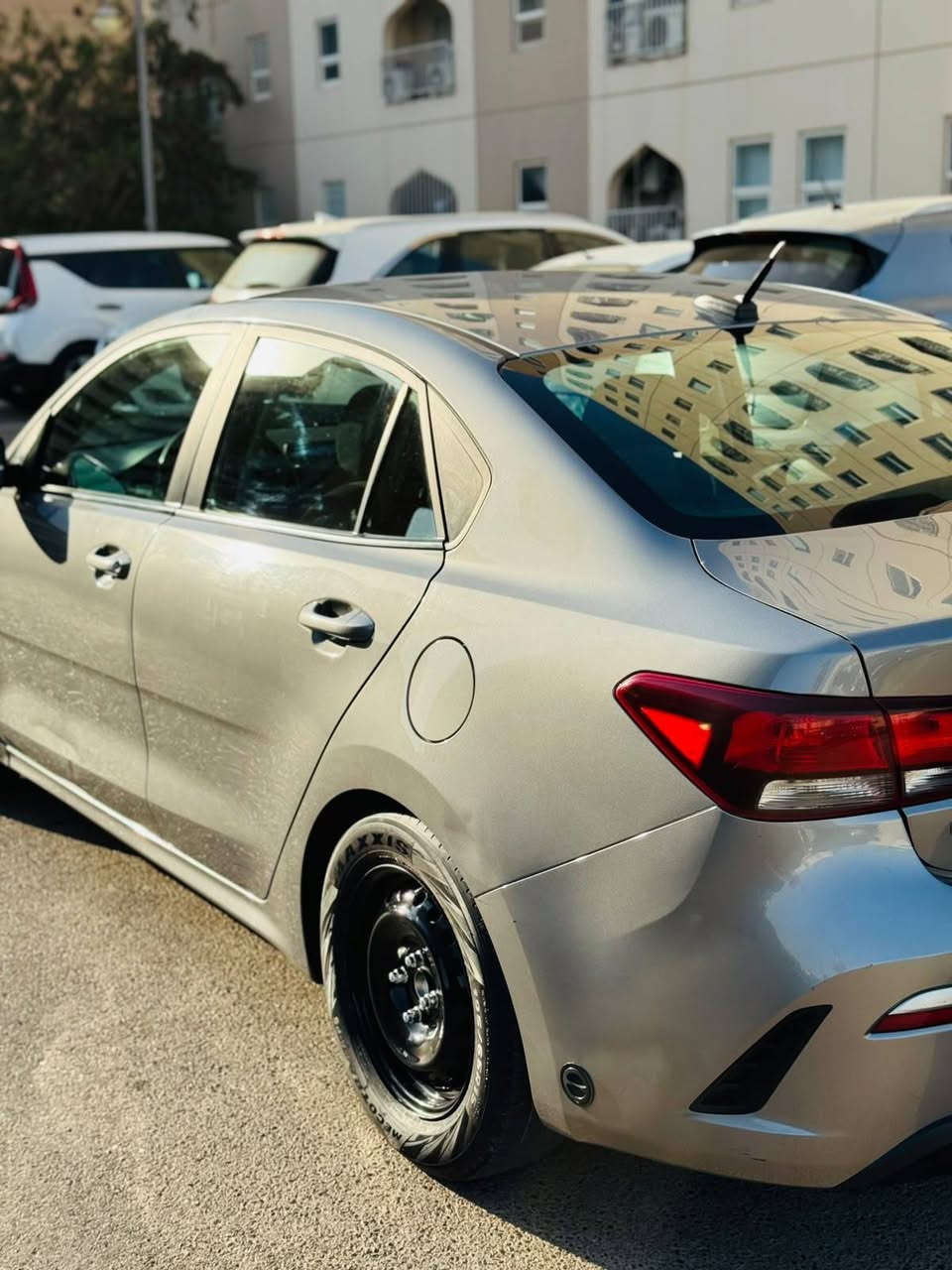 سلام عليكم    كيا ريو وارد امركي  بيه جاملغ وبنيد  مكينه كير مكفولات حداديه جديده تبريد منضومه جديده  معوقين بعد سنتين تفك  بيه منضومه غاز مديل2022 مكاني بغداد السعر93 وبيه مجال 
*********** ملاحظة وكالة عامه بسم المشتري

