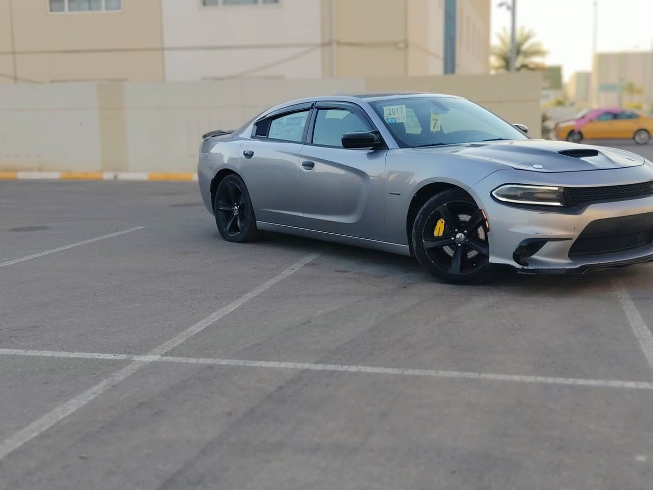 الـسـلام عـلـيـكم
دوج جـارجـر 

موديل : 2017 RT MAX 🦇

محرك : V8 5700

السياره حادثه شخط بلباب والجملغ وبدون اي ايرباك
البنيد محدث  البلادي موجود عندي

الــمــواصــفــات  

.حساسات امامي خلفي

.كشنات شمواه نصف جلد

.داخل اسود ملكي

عليها ترتيب وبرمجات ❗️

.تخم تاير بلجـيـس NITOYO

.منـظومـة غـاز انسه صرف.❗️

.كزوز رعب

.شـوتـه ريـاضي

.بـرمـجـة كامـلـه

.ولـف حـمـاوة ريـسـنـك

.تخم ويل بلجيس

 السياره مسويلهه ادامه كامله لمنظومات الاحتراق وصدرها كلش جديد بسمي اني المستورد على ايدي استخدام شخصي ماشية 107 حقيقي شرط جهاز

 

الـســعـر (162) ورقه وبي مجال بسيط
مكاني بغداد الرصافة آي استفسار 👇

موبايل (***********)

