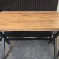 ميز طعام للبيع جديد مع ٤ كراسي مكاني المنصور  07808762267