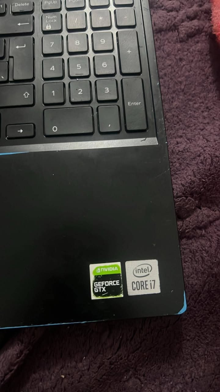 سلام عليكم لابتوب للبيع السعر 200   بس هاي المشكله. ماكو صوره  واتساب
***********

المعالج: Intel Core i7 — الجيل العاشر (10th Gen)

الرام: 16GB

كرت الشاشة: NVIDIA GeForce GTX 1650
