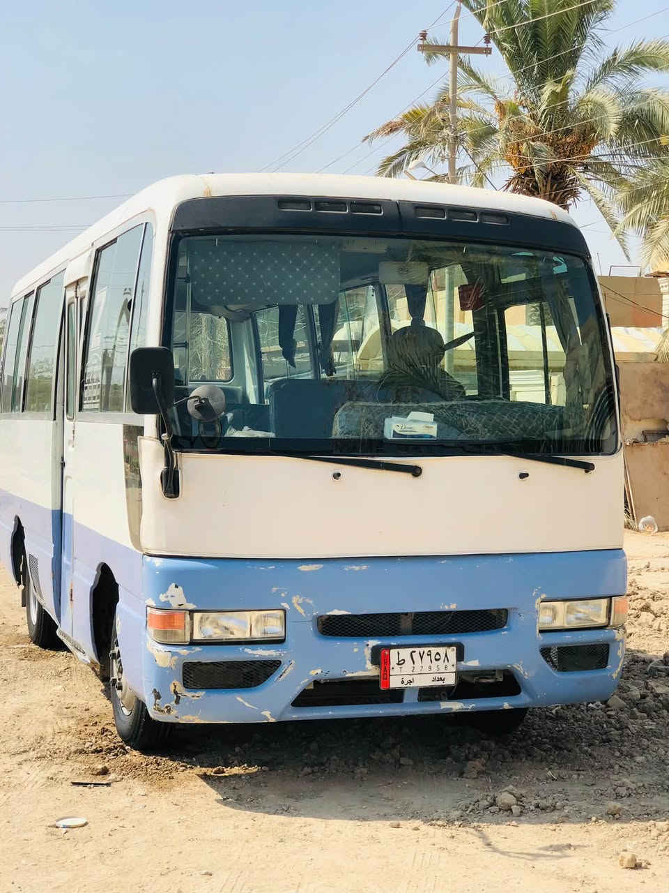 سلام عليكم 
نيسان2002
مكينه كاز بنكو 
تايرات جدد 
داخل نظيف
مكان السيارة بلحله
الشراي يتصل
***********
