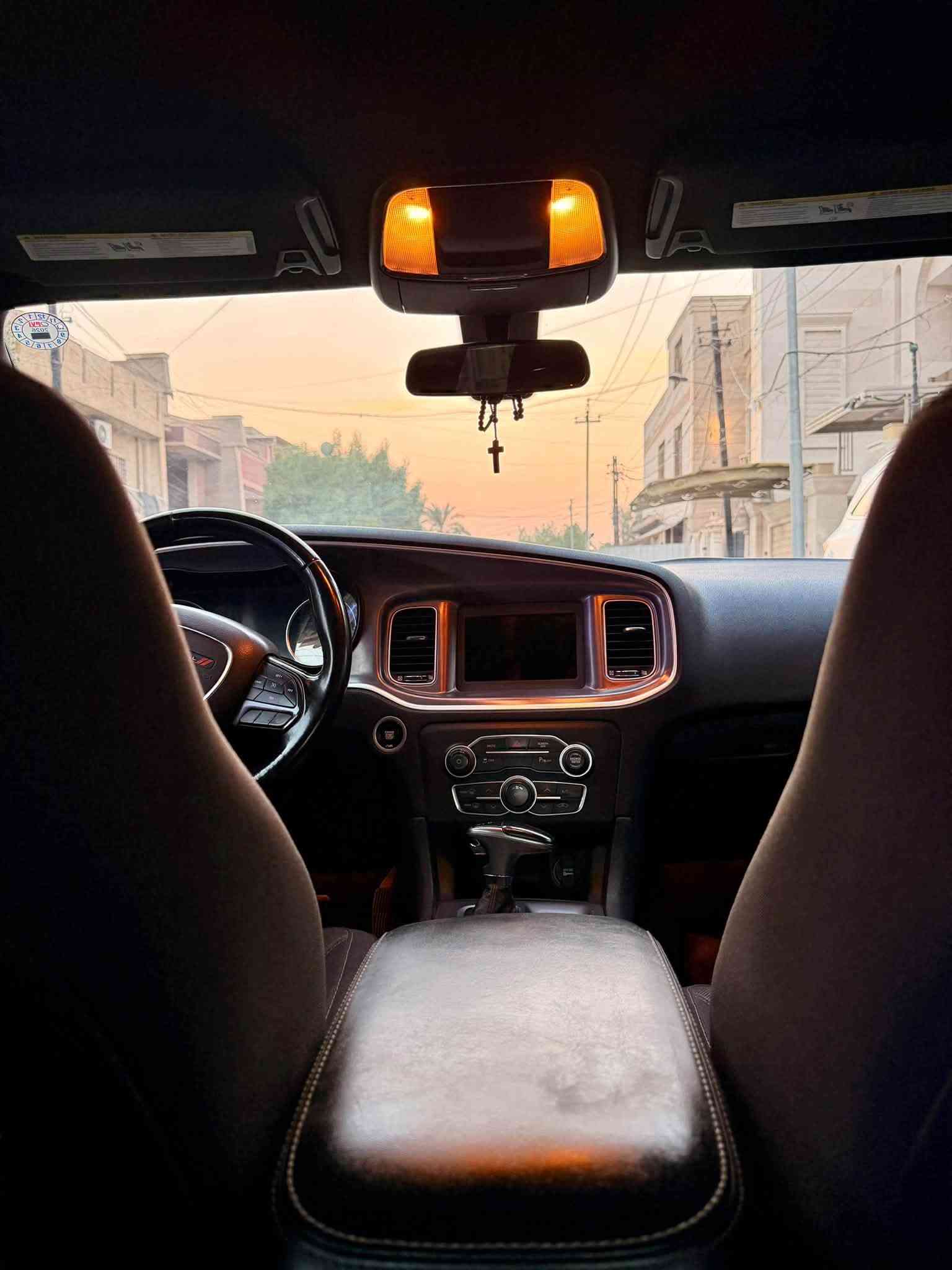 السلام عليكم 
جارجر خليجي هارلم 2019 sxt
مواصفات الsxt 
ماشية 91,500 ميل
بيهه طخة خفيفة بالجاملغ الخلفي ومصلح بارد 
وطخة خفيفة ( موضحة بالصور ) خشم الجاملغ الامامي
الباقي مكفول كير محرك 
صدر تايرات جدد 

***********
