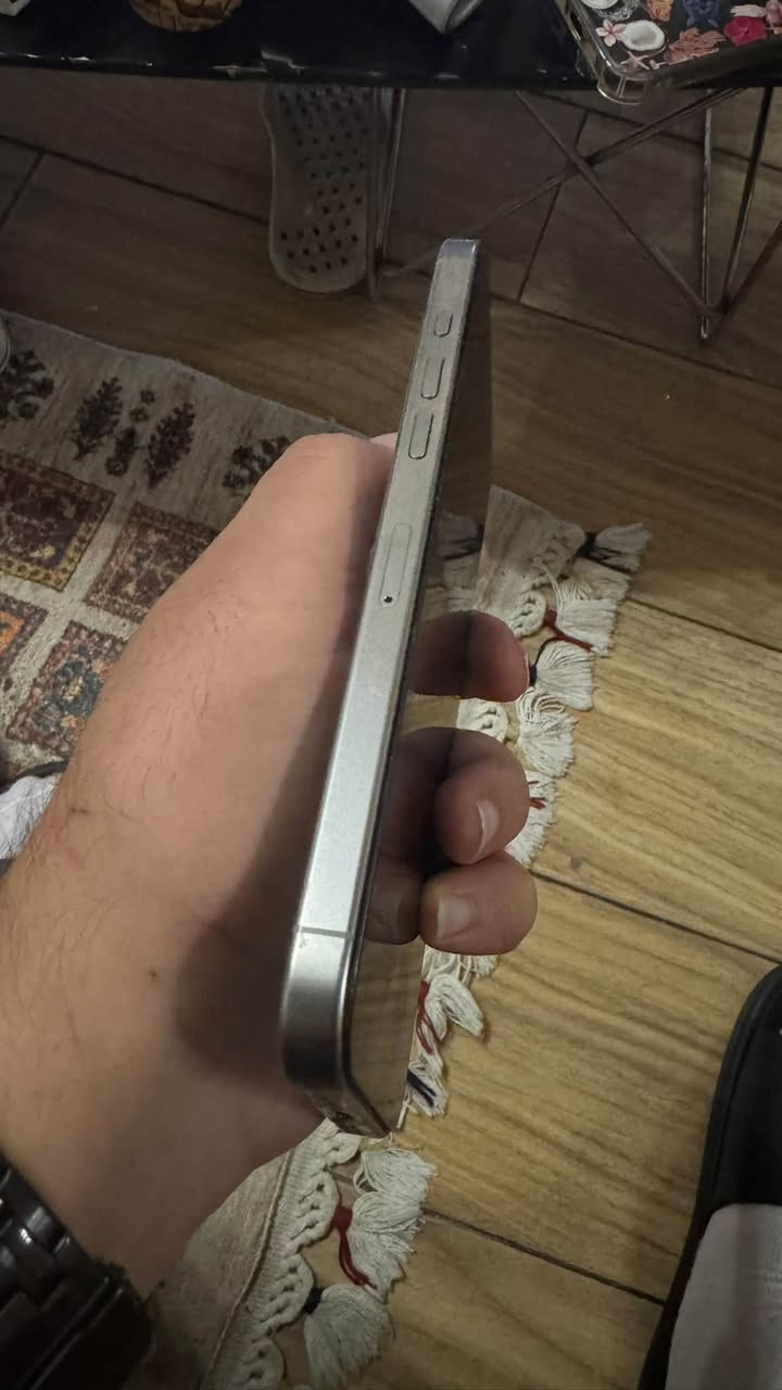 سلام عليكم ايفون ١٦ برو ماكس ذاكره 256 بطاريه ٩١ غراضه كامله شرق اوسط كلشي بي نضيف الجهاز حيل نضيف مستعجل على بيعته تجي تاخذه من باب البيت وشرط الفحص
عنوان العرصات *********** وتساب وخط ب 1330 بي مجال حك الجيه
