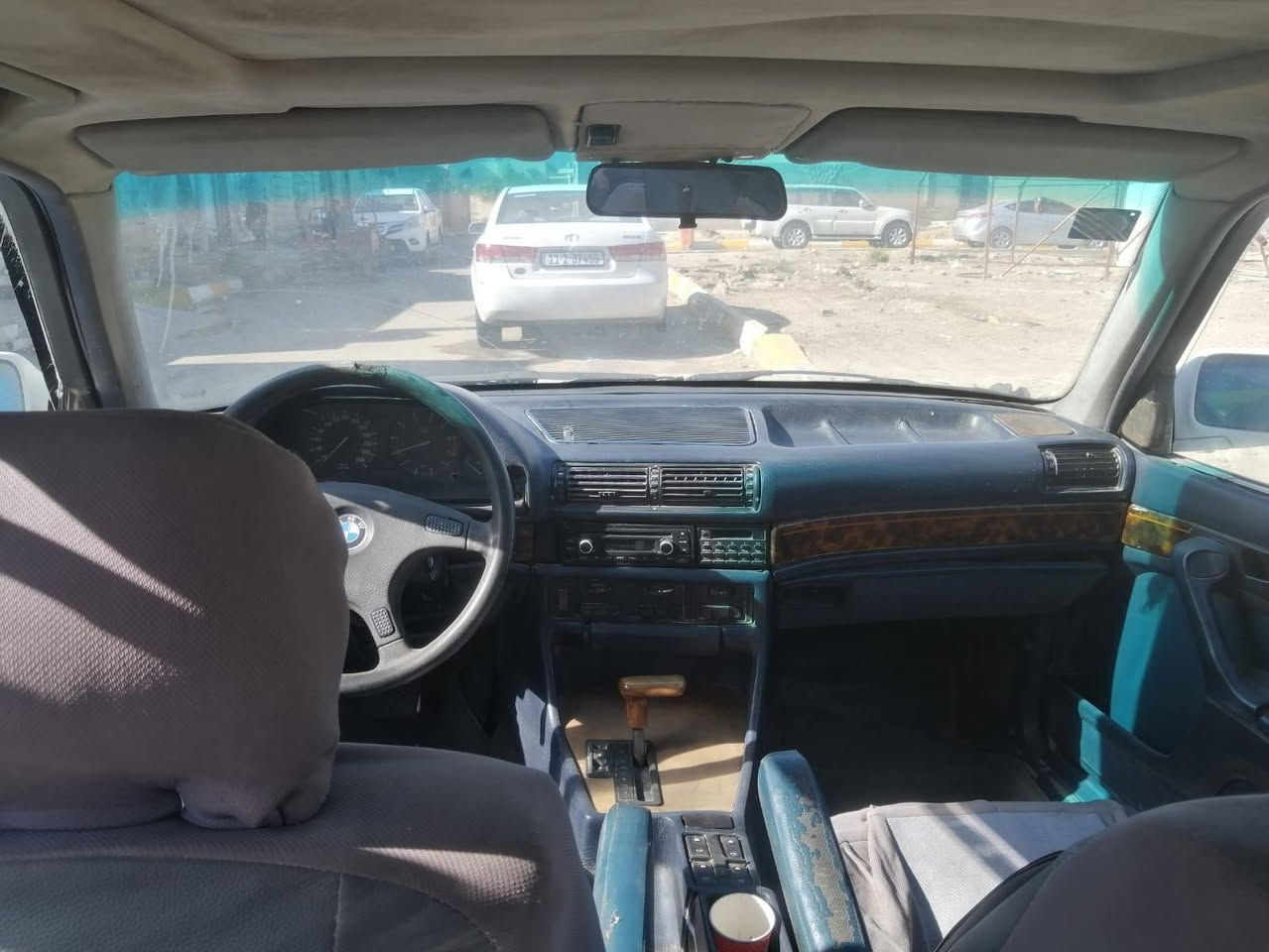 السلام عليكم bmw موديل 91 محوره 3000 مكينه وكير جدد رقم بغداد دولي هزه جديده تبريد وحدايه وتخم تاير كله جديد السعر 38 وبيها مجال *********** بيع مستعجل سياره نضيفه الشطره, ذي قار
