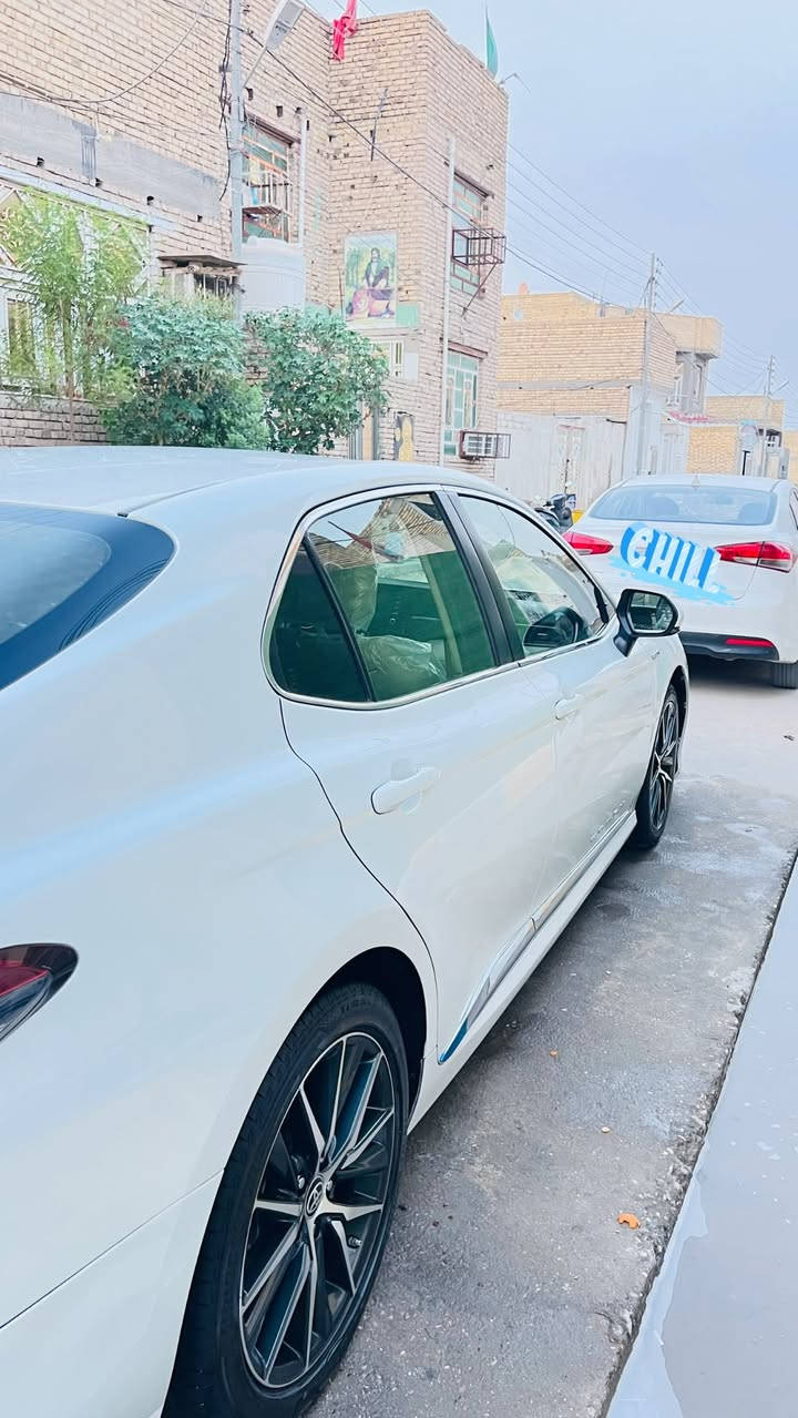 كامري هايبرد • موديل ٢٠٢٤ • رقم بغداد