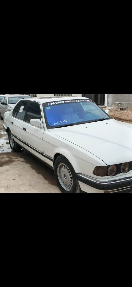 يالله يارزاق مكلفه بنشر بيم للبيع موديل 1992صبخ عام رقمها بغداد مشروع وطني صاحبها بكركوك موجود تبريد شغال سنويه لحد 27سعرها 33ومطلوب عل صحبها 3اوراق ينزل من سعر اسياره ***********
