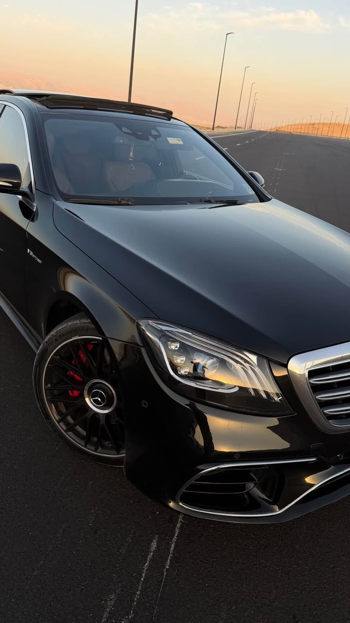 ***********
Mercedes Benz S550 2016
بێ ڕەقەمی دووبەی کۆدی ئاسایشی بۆ کراوە بە کاملی بە پارچەی بیلادی کراوە بە S63 AMG 2021  مواسەفاتی دیزاینۆی پێنج دوگمە - داتاشۆ - پانۆڕاما - دەرگا شەفت - بەسمەی دەرگا - سنوقی کارەبای و شەفت - جامەکانی دەبڵ جام و پۆلۆرایس - گێچی کراوە بە AMG 330km - سەماعەکانی مارکەی بێرمستەرە و سەماعەی دەرگاکانی گۆڕاوە بە تازەکان - دەبل ماوس - ناوەوەی دیزاینۆی تەقەل و ڕەنگی قاوەی و ڕەش - سەقف شاموا - کوشنی پێش و دوا سارد و گەرم و مەساج و خەزن - لیدی ناوەوە - خەتی جادە - 360 دەرەجە ڕادار و کامێرا و حاسە - لایتی پیانۆ - سالۆنسای AMG ویلەکانی 20 ئینجی دوو سایز - گێڕ و مەکینەو کارەبای و بەشەرت بۆ نرخ پەیوەندی بکەن بەو ژمارە تەلەفوونەی سەرەوە - لە سلێمانیم السليمانية, العراق
