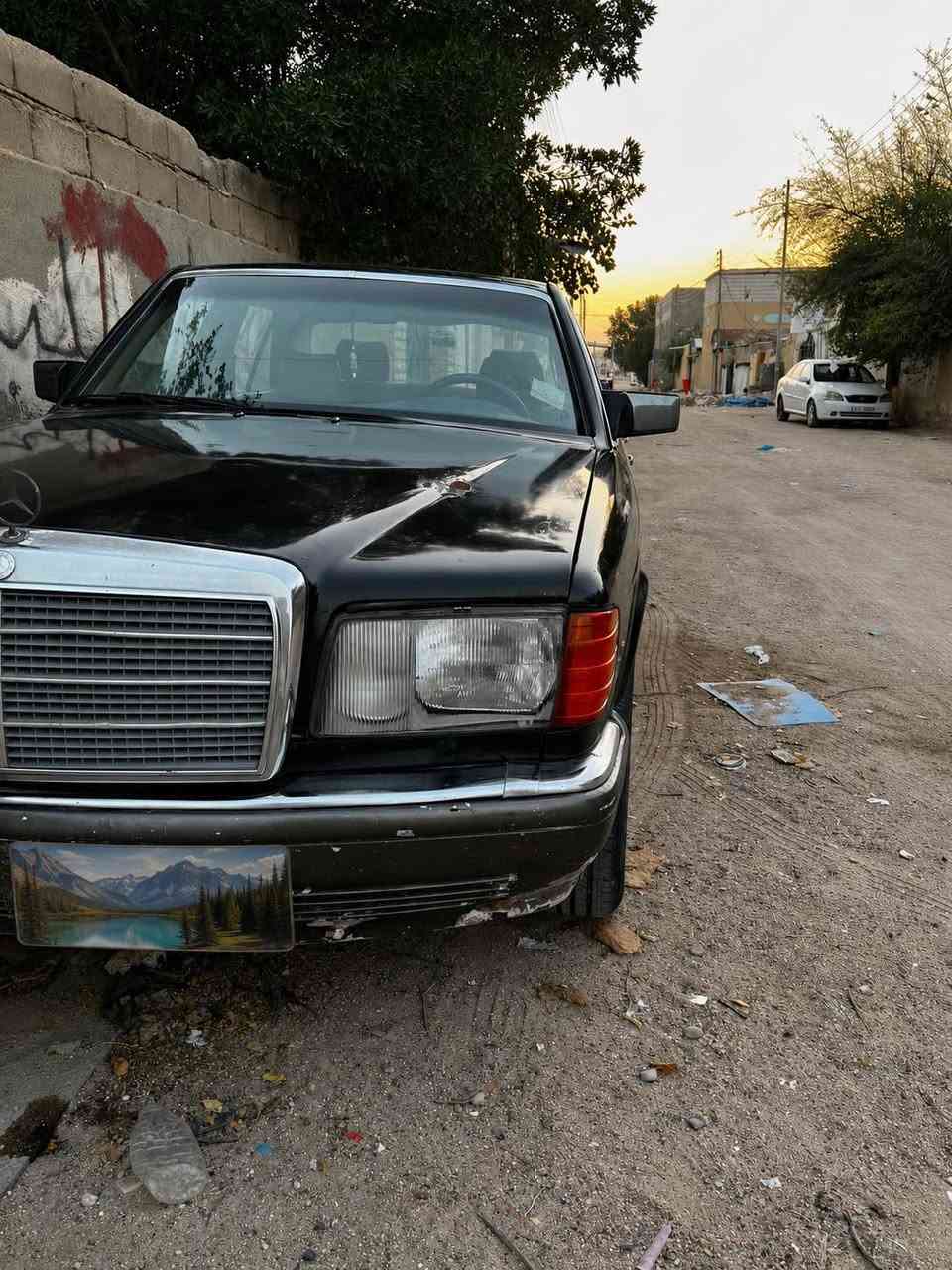 ثنينهن للبيع وثنينهن نفس التفاصيل اخوان المحركات بيهن كرنك ثنينهن 
وحده اصوليه وثانيه نقل جثه 
ابيع كوم حديد يعجبك اهلا وسهلا ما يعجبك اعبر المنشور 

📌 النوع: [مارسدس جامبو ]  
📆 الموديل: [88 رئاسي والثانيه 1989 ]  
🎨 اللون: [اسود كذاب  ثنينهن ]  
⚙️ المحرك: [محور 3000 vvt]  
📄 الأوراق: [ رقم انبار مكفوله بس راعيها ماعرفه سنويه منتهيهه مشروع وطني كفاله من سرقه ومن الامور القانونيه  والثانيه ادوات مكفوله من سرقه ]  

محرك بي كرنك ثنينهن    
جاهزة للفحص تجي وتشوف ب عينك 
تخم تاير كهربائيات شغاله حداديه 70٪؜ 
السياره على ايدي صارله اكثر من عشر سنوات 
غرفه نظيفه موضحه بلصور 

💰 السعر: [28 وبيها مجال ]  
📞 للتواصل: [***********] الزبير, البصرة
