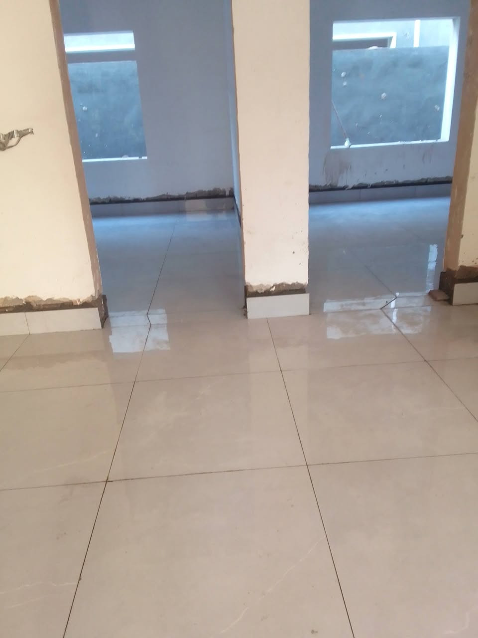 اسلام عليكم كادر سيراميك متفرق شقل درجه اولى ستلام مهندس شقل ليزر *********** 
@
