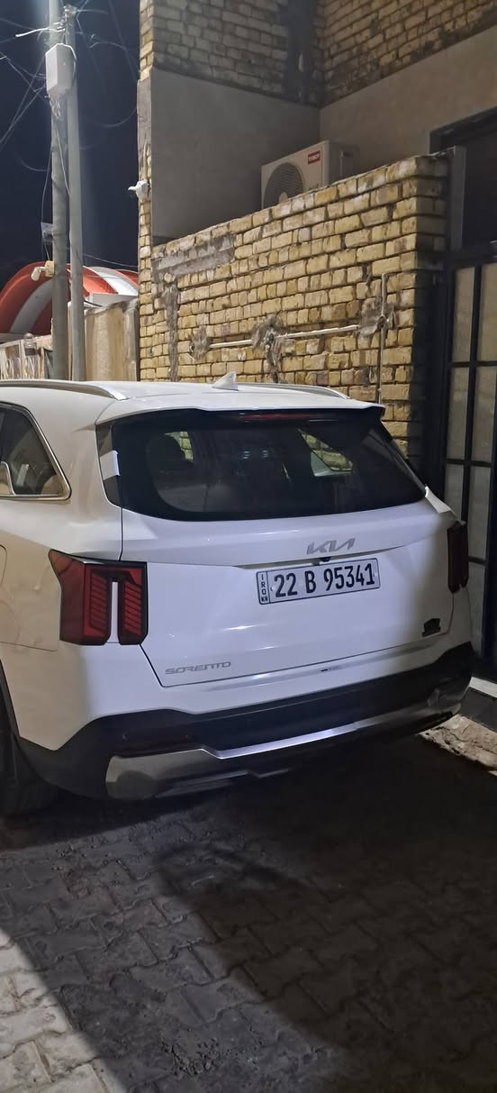 سلام عليكم 
سورنتو 2024
فول مواصفات 
كشنات كهرباء جهتين
 بصمه - شاشته متصله
ويل 19 
جنطه كهرباء - 6 سلندر 
ماشيه ٦٠الف 
دخول ذكي - بصمه أبواب
 مثبت سرعه - مري شفط
للستفسار ‭***********
سياره جديده بمعنى الكلمه مكفوله 
كفاله عامه ماعده شخط باب صدر فقط ورصعه صغيره بالجنطه السياره فول مواصفات للأخير خليجي سياره جديده ماعدا لبانراما
سعر ٢٦٢
عنوان السياره كوت
