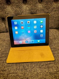 ايباد ابل • ١٦ جيجا • توصيل بصرة