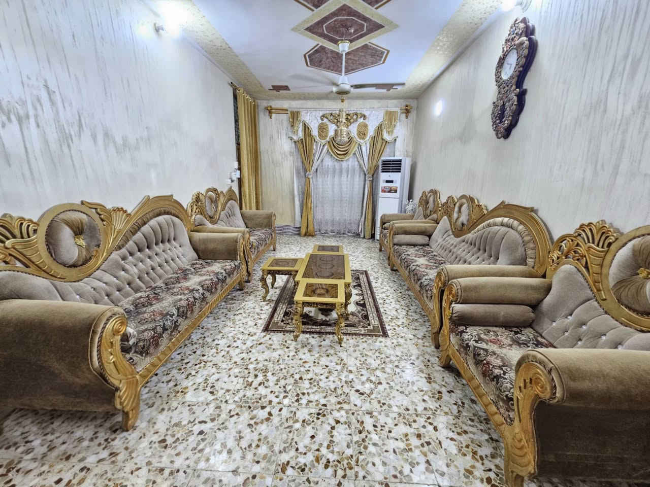 تخم كامل • كنب • حي نادر