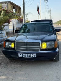 مرسيدس ٣٠٠s • موديل ١٩٩١ • داخل جلد كهربائي