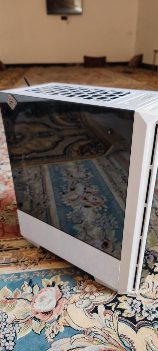معالج xeon v4 
كارت شاشة 1070 8gb 
تخزين 250 ssd
500hdd
تفاصيل هواي الي حاب يعرف تفاصيل اكثر يدخل و يشلع عيوني السعر 470 و بيه مجال للشراي الرقم *********** متواجد واتساب
ملاحظه توصيل موجود مكاني ناصرية
