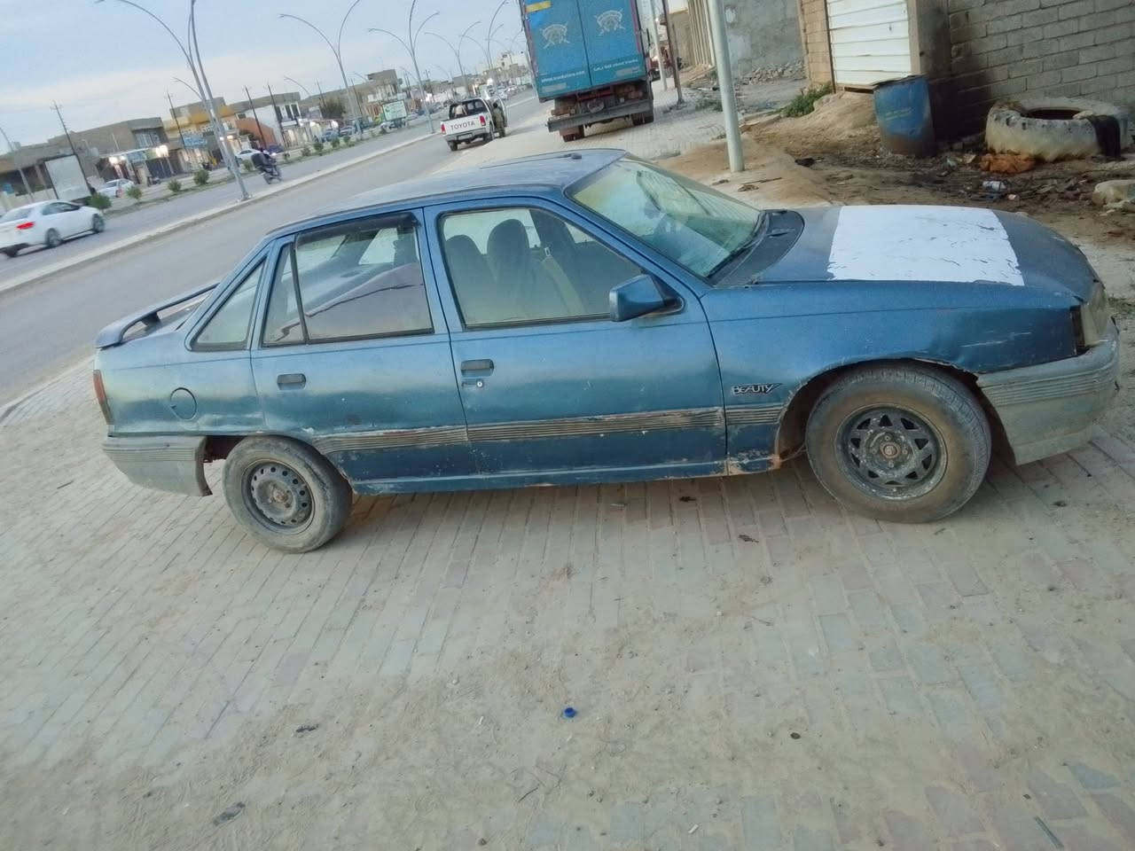 السلام عليكم سياره كاديت موديل 91 للبيع سعر 10 صاحب ما اندله  الاستفسار الاتصال ***********
