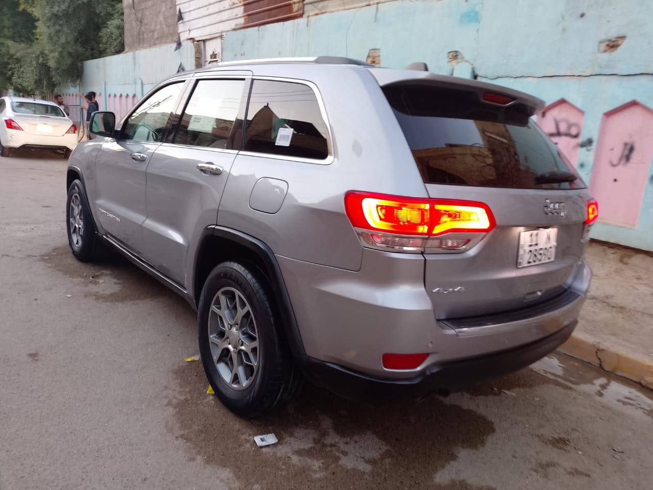 جيب ريدو موديل 2014 سعر 158 حادث امريكي جامق بنيد والباقي مقفول سياره فول واحد على واحد سلايت بصمه تحكمات ستيري مرايات شفط تشغيل من بعد شاشه كاميرا كير طياره محرك مقفول اعداديه جديد تخم تاير كهربائيات جاهزه سياره ينقص ما بيها بغداد بلديات رقم الهاتف ***********
