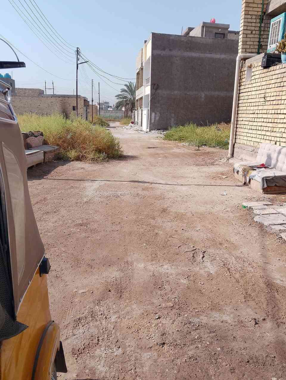 السلام عليكم مرخصت مدير الكروب ولاحبااقطعه ارض للبيع سند 25انذار محكمه المساحه 100م مربعه السريدات،القديمه ماي مجاري كهرباء مدفوعات السعر خاص رقم الهاتف ***********
