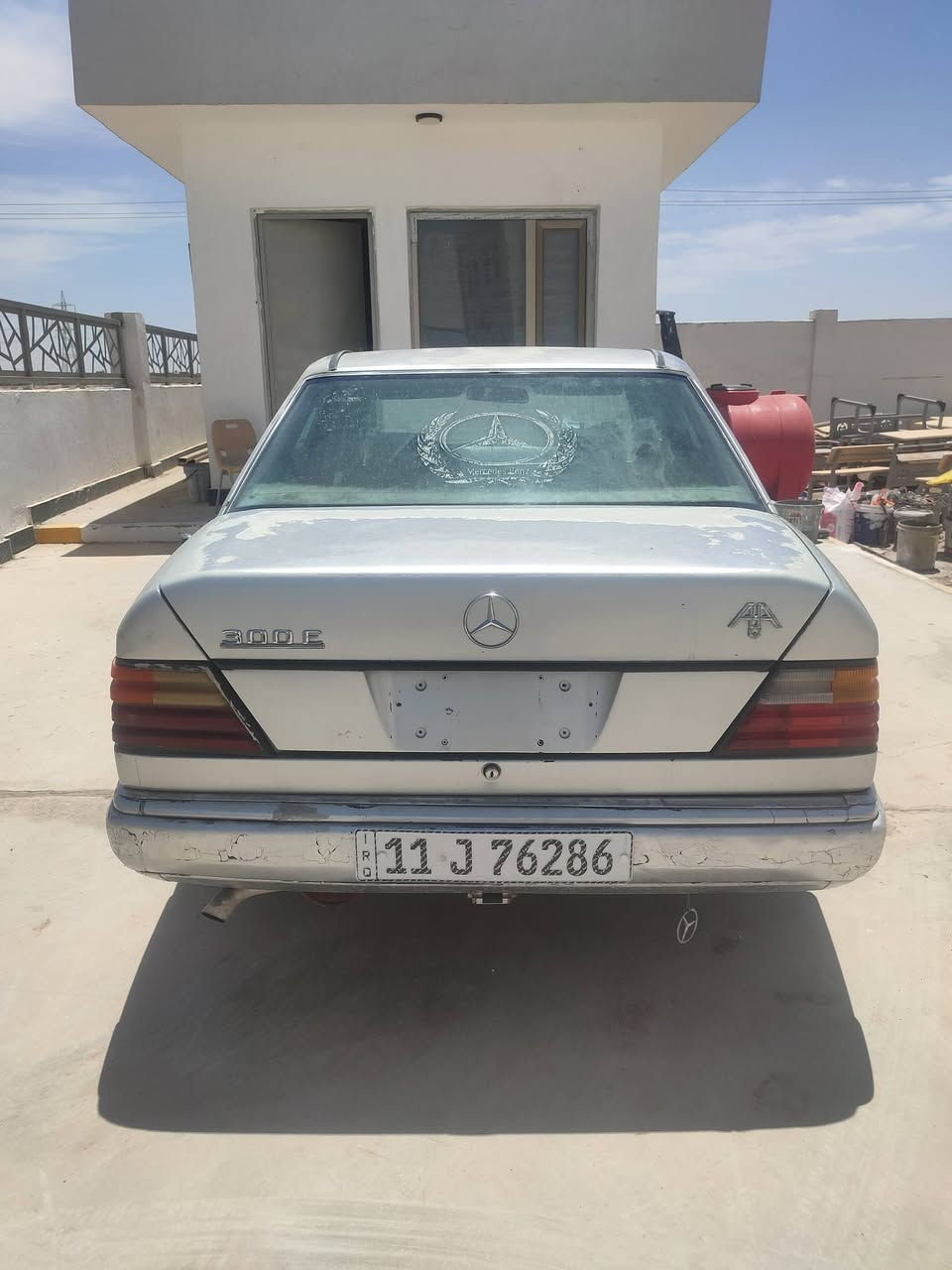 للبيع دب 300 رقم بغداد انكليزي وباسمي محرك 2500 ديلكو جديد قواعد بلاد كهربائيات بلاد السعر 45 وبيها مجال مكان السيارة البصرة قضاء الدير تواصل *********** 
***********
