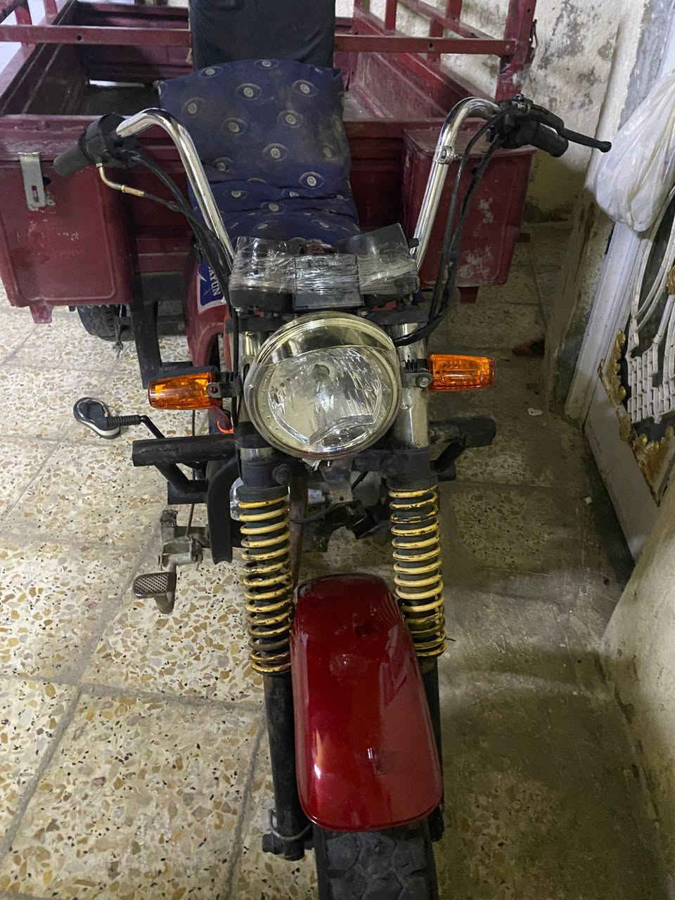 سلام عليكم عندي ستوته للبيع موديل 17 حلوه كهربائيات شغاله نقصها باتري وبنزات سعر 650 وبيها مجال اوراق كامله مكانها بغداد مدينه الصدر حي طارق القديم ***********
