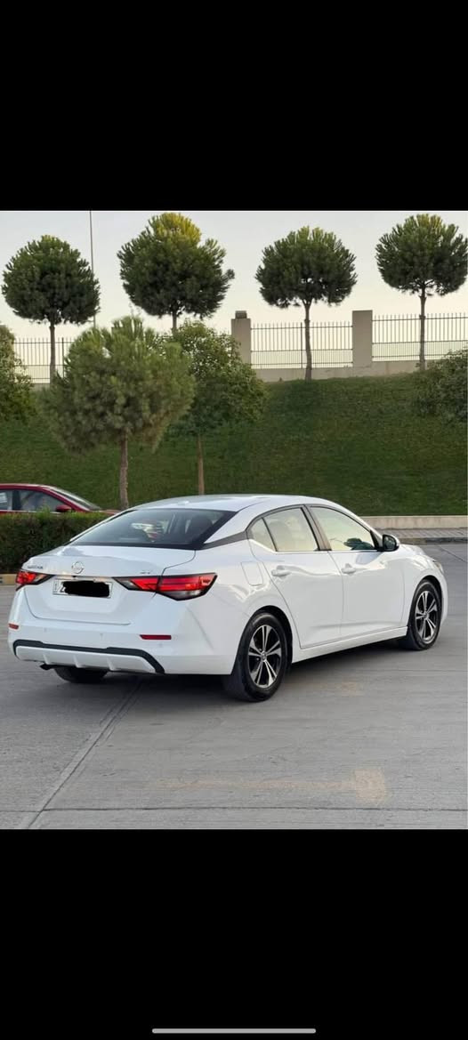 سلام عليكم 
نيسان سينترا 2022 
ابيض مواصفات sv
سياره حلوه ومال بيت 
تحويل سنويه وكاله كلها شرط 
كير ✅
مكينة ✅
تبريد وتدفئة ✅
دواخل ✅
حجر بيئة ✅
كلها بشرط ✅
بطاقة بنزين ✅
حادث السيارة فقط بونيد بدون دواخل بدون ايرباك ✅
مكان السيارة كركوك 
رقم تلفون *********** كركوك, العراق
