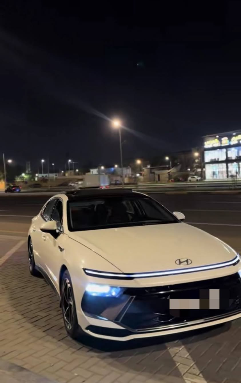 سلام عليكم
سوناتا خليجي موديل  2024 GDI smart strem

فووول بانوراما 

ممشى / 40 الف قابل للزياده 

رقم السيارة/  اربيل  بأسمي يمتى متريد تحويل 

لسونار مرفق ولصور بيها فقط بارد وربع الاصبع تكحيل بلجاملغ جنب لباب الخلفي للسكن طبعاً كامله لسياره مابيها اي نقص مصلحه وشغل مضبوط

السعر $215 وبيها مجال 

استفسار وتساب او تعليق 

*********** .
