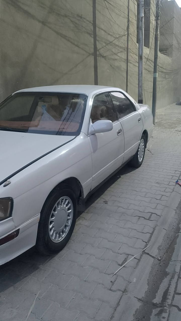 سلام عليكم كراون بطه للبيع سياره مكفوله كصه نقل جثه عيب شرعي جاهزه من مكينه كير حداديه تخم تاير كرهبايات كله شقاله اخوان اني مكلف بنشر نتصال عله رقم ***********
