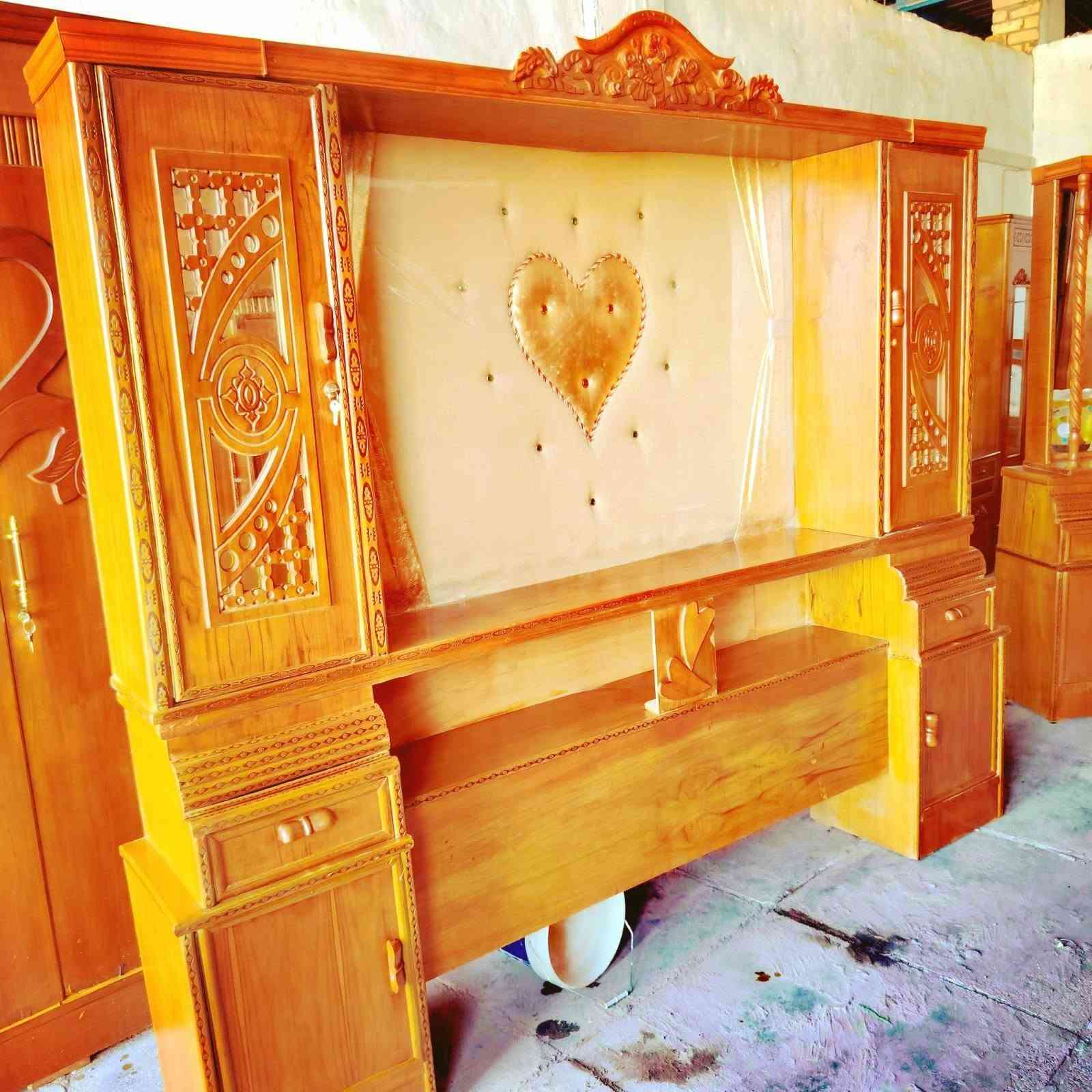 غرفه ام المسرح سته طابقين صاج تسكام ضهر جرجوبه براغي العنوان الديوانيه اتصال ***********
