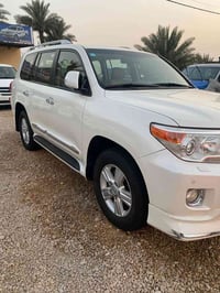 لاندكروز • ٢٠١٤ • ١٤٠ الف