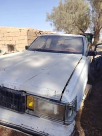 موديل ١٩٨٢ • محرك ٢٥٠٠ • الگير عاطل