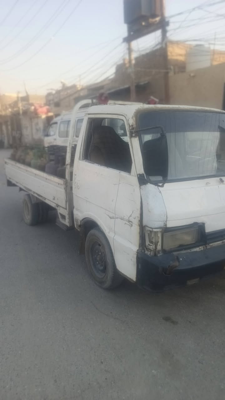 السلام عليكم كيا موديل 94سياره بدون مكينه وكير واكسن مكفولات تخم تاير للاستفسار ***********

