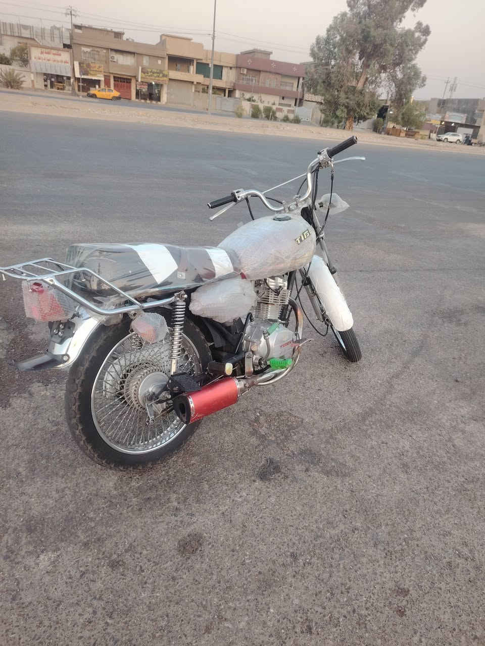 سلام عليكم تايكر اربعه كير 2023محرك ولفات مبدل كهربائية شغله كله اي عيب ماكوو سعر420بي مجال حك جيه ***********

