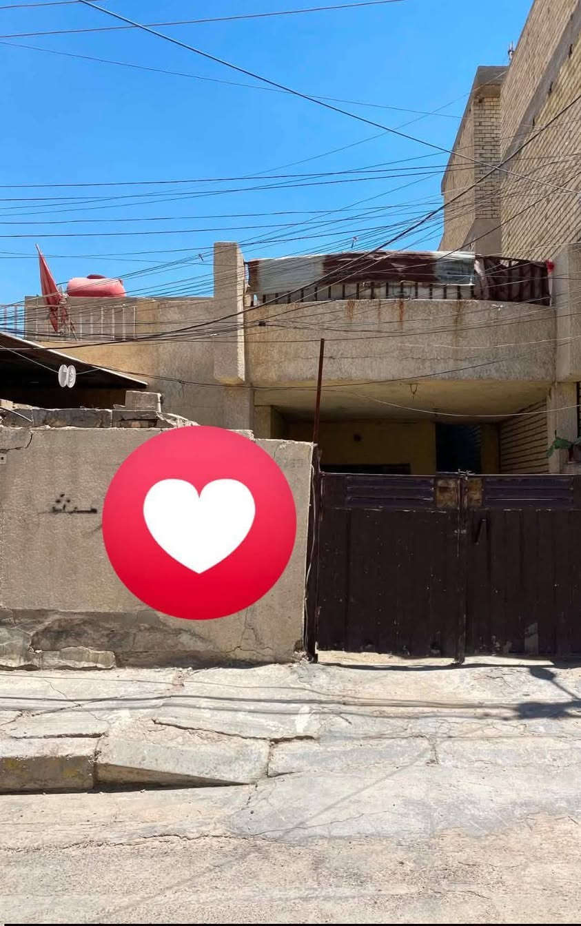 للبيع مساحه 120 طابو صرف بسمي تحويل مباشر 
غرف نوم 2 
كراج 
مطبخ 
صاله
مناور 2 
حمامات خارج وداخل 
كراج سيارات 
طابق ونص 
السعر كاع 
موقع شهداء البياع مربع جامع معاذ بن جبل مربع هادء ومرتب ونضيف 
لاتصال ***********
