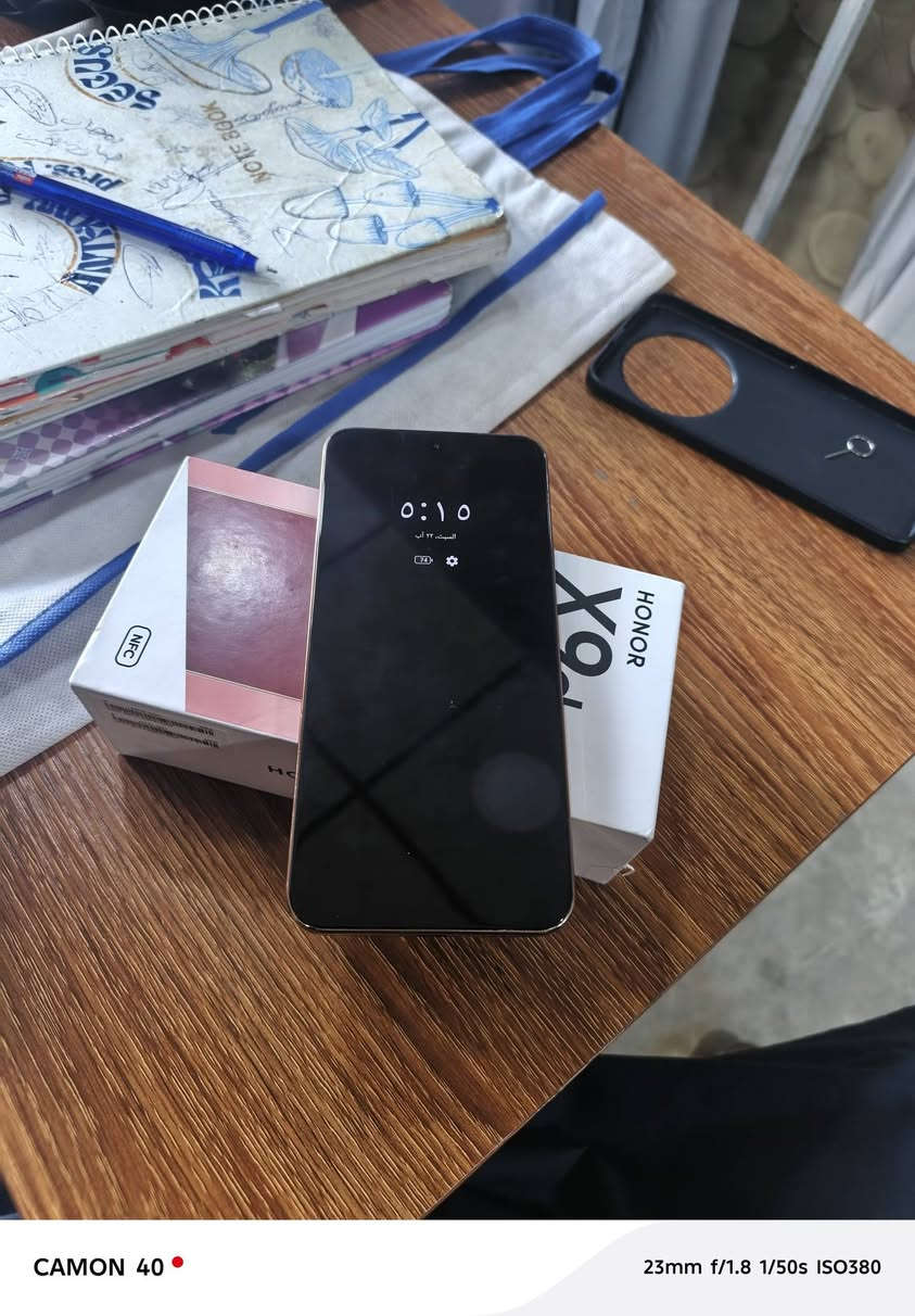 السلام عليكم ورحمة الله وبركاتة
هونر x9d 5G
للبيع نظافه فول مستخدم قليل جدا 
كامل ملحقات 
الجهاز غني عن التعريف ومواصفاتو جدا عاليه 
اتصل ***********
خاص مفتوح ايضا
السعر 450بي مجال بسيط
