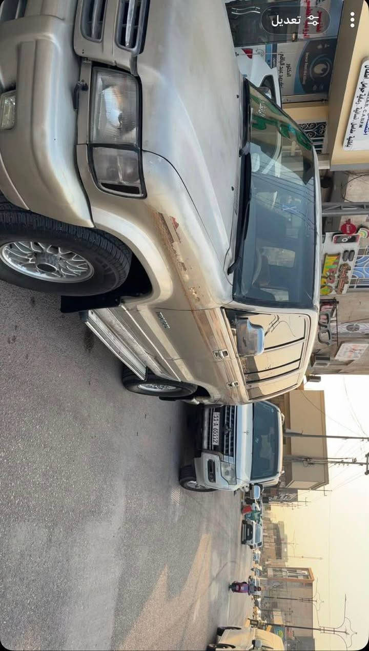 سياره ازورا رقم بصره سنويه و رقم جديد سياره نضيف جدا و جهازه مكينه مكفوله حداديه دبلاة كير و تبريد ثلج السعر 63 وبيها مجال بسيط *********** ابو الخصيب, البصرة
