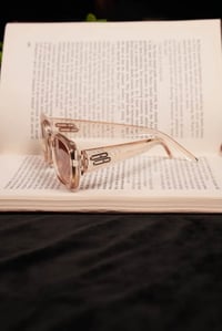 نظارات نسائية • عسلي • توصيل العراق